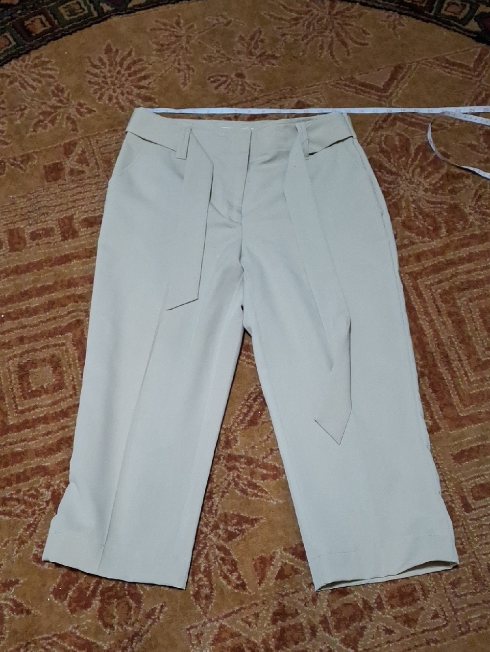 Jaclyn Smith Cream Tie-Waist High-Rise Capris (Jea096)